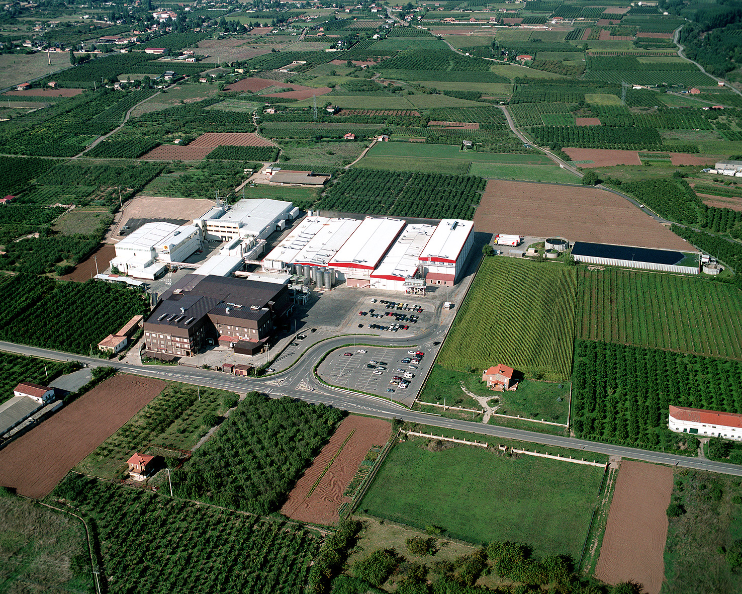 media-wrapper background